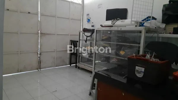 image RUNGKUT ASRI BARAT, LOKASI STRATEGIS, ROW JALAN LEBAR, AKSES DEKAT MERR. (4)