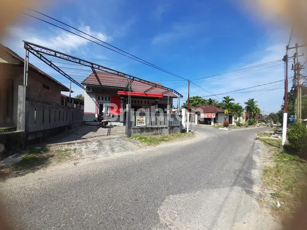 image RUMAH BULATAN SUDUT LINGKUNGAN ASRI (2)