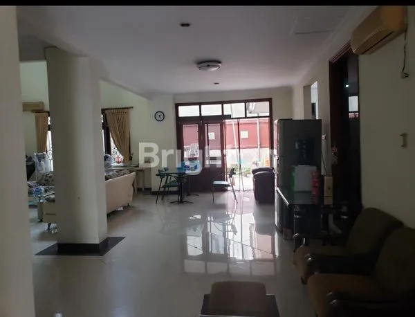 image RUMAH SECOND TERAWAT DI VILA BUKIT MAS SURABAYA BARAT (2)