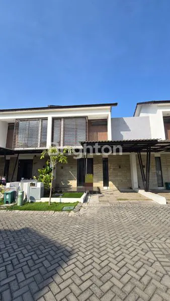 image RUMAH FULL FURNISH 2 LANTAI DI LINGKUNGAN YANG ASRI SIDOARJO (2)