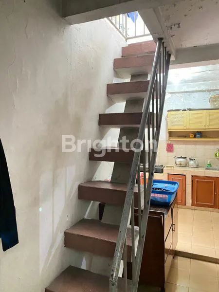 image RUMAH 1  1/2 LANTAI PERUMAHAN TAMAN ASRI CILEDUG TANGERANG. (8)
