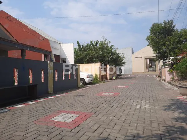 image RUMAH STRATEGIS 260M2 (2)