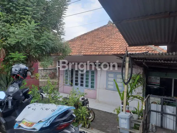 image RUMAH JALAN RAYA KEDUNGMUNDU (1)