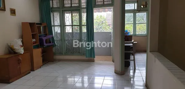 image RUMAH 2 LANTAI DI TAMAN COSMOS (2)