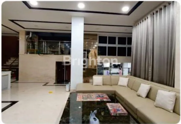 image RUMAH MEWAH SIAP HUNI TERMASUK PRABOT LOKASI NYAMAN SUNTER (2)