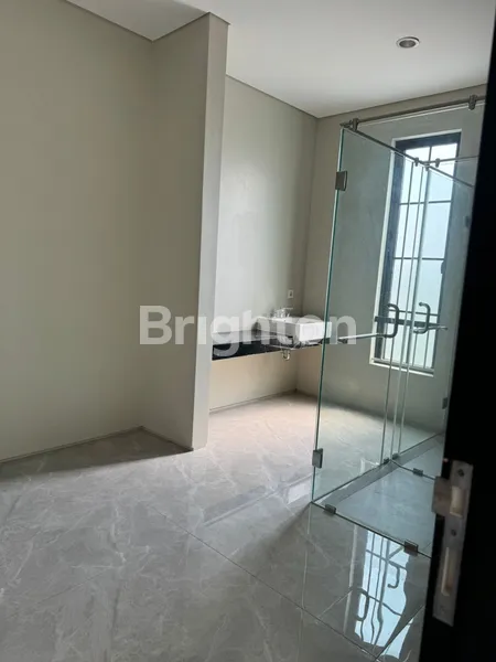 image RUMAH BARU CITRALAND EASTWOOD CLUSTER BUANA VISTA LOKASI BAGUS STRATEGIS (3)