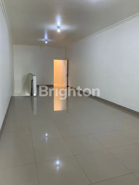 image RUKO 3LANTAI JELAMBAR GROGOL JAKARTA BARAT (4)