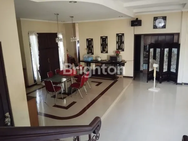 image RUMAH MEWAH KAWASAN ELITE AKCAYA PONTIANAK SELATAN (3)