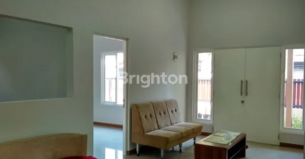 image RUMAH BARU KONDISI BAGUS POOL TAMAN PONDOK INDAH  (4)