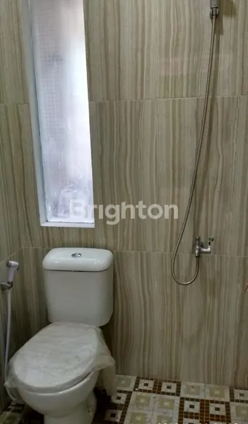 image RUMAH BARU KONDISI BAGUS POOL TAMAN PONDOK INDAH  (8)