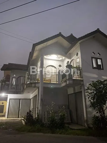 image RUMAH SEMI RUKO COCOK UNTUK USAHA (2)