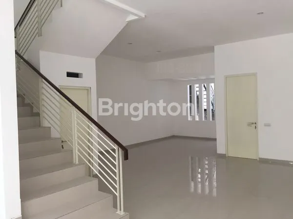 image RUMAH BARU 2LANTAI GAYUNGSARI SURABAYA (4)