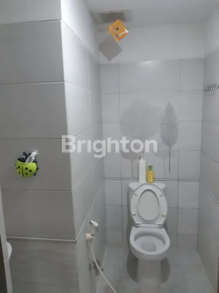 image RUMAH 2 LANTAI MINIMALIS MANYAR TOMPOTIKA, LOKASI PREMIUM DEKAT GALAXY MALL (6)