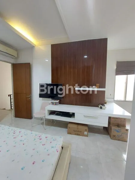 image RUMAH RAPI SIAP HUNI FURNISHED DI FIORE FORESTA BSD (6)