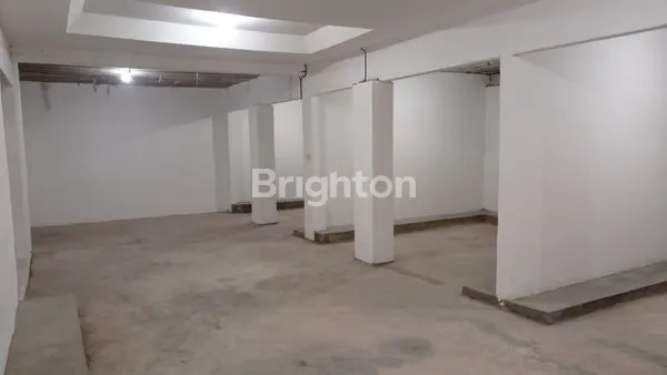 image STRATEGIS! RUKO 2 LANTAI LT 315M² (8)