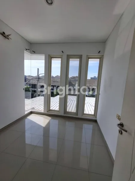 image BABATAN PANTAI, KENJERAN, LEBAK, PANTAI MENTARI, ONE GATE SYSTEM, LINGKUNGAN TENANG DAN NYAMAN (3)