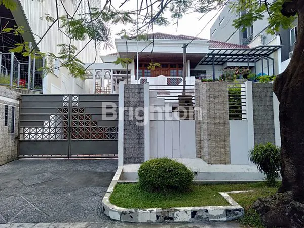 image DIJUAL RUMAH MEWAH DI JALAN CEMPAKA (5)