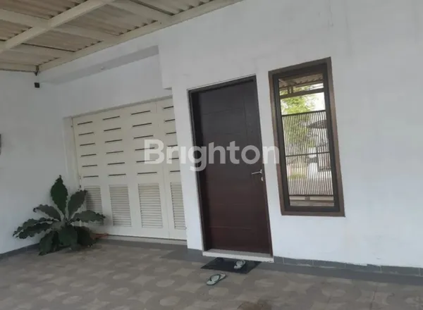 image RUMAH 2 LANTAI LEBAR 12 MANYAR TIRTO CARPORT 3 MOBIL, ROW JALAN 3 MOBIL, DEKAT SEKOLAH, KAMPUS, JALAN UTAMA (1)