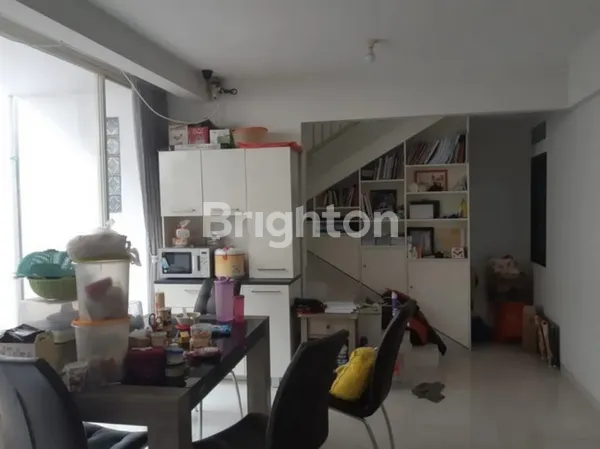 image RUMAH 2 LANTAI LEBAR 12 MANYAR TIRTO CARPORT 3 MOBIL, ROW JALAN 3 MOBIL, DEKAT SEKOLAH, KAMPUS, JALAN UTAMA (3)