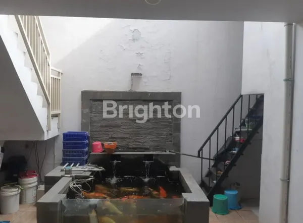 image RUMAH 2 LANTAI LEBAR 12 MANYAR TIRTO CARPORT 3 MOBIL, ROW JALAN 3 MOBIL, DEKAT SEKOLAH, KAMPUS, JALAN UTAMA (4)