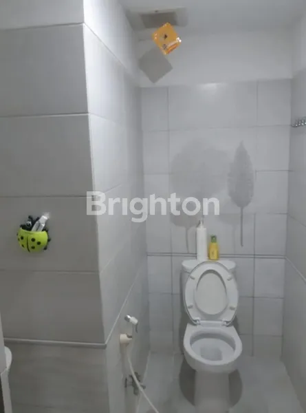 image RUMAH 2 LANTAI LEBAR 12 MANYAR TIRTO CARPORT 3 MOBIL, ROW JALAN 3 MOBIL, DEKAT SEKOLAH, KAMPUS, JALAN UTAMA (7)