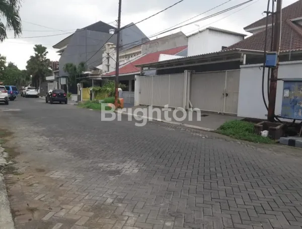 image RUMAH 2 LANTAI LEBAR 12 MANYAR TIRTO CARPORT 3 MOBIL, ROW JALAN 3 MOBIL, DEKAT SEKOLAH, KAMPUS, JALAN UTAMA (8)
