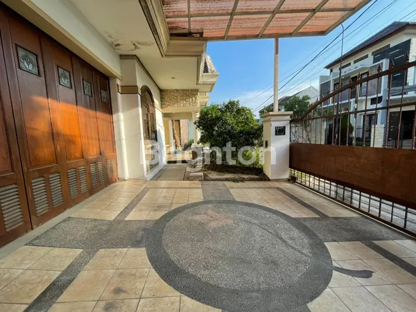 image RUMAH DHARMA HUSADA INDAH SELATAN (3)