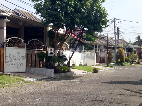 image RUMAH WESTERN VILLAGE (2)