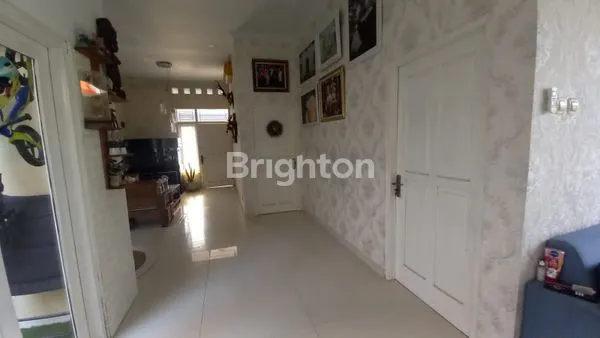 image RUMAH HOOK BAGUS LOKASI STRATEGIS DI COLOMADU SOLO (8)