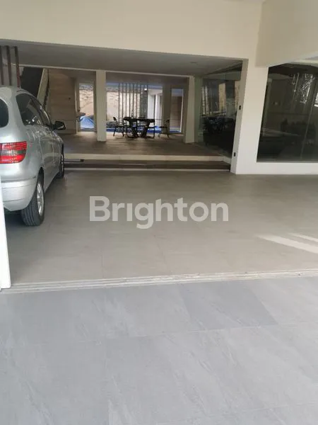 image ISTANA DIENG RUMAH EKSLUSIF FULL FURNISH DEKAT CLUB HOUSE (4)