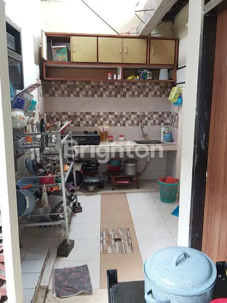 image RUMAH KOST LUAS DAN STRATEGIS DI LOWOKWARU DEKAT DENGAN JALAN RAYA UTAMA (2)