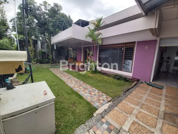 image RUMAH KOST LUAS DAN STRATEGIS DI LOWOKWARU DEKAT DENGAN JALAN RAYA UTAMA (3)