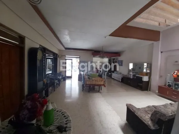 image RUMAH KOST LUAS DAN STRATEGIS DI LOWOKWARU DEKAT DENGAN JALAN RAYA UTAMA (8)