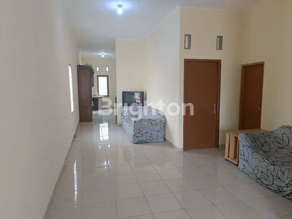 image RUMAH 2 TINGKAT DI KAWASAN JALAN TANAH ARA PONDOK PINANG JAKARTA SELATAN  (3)