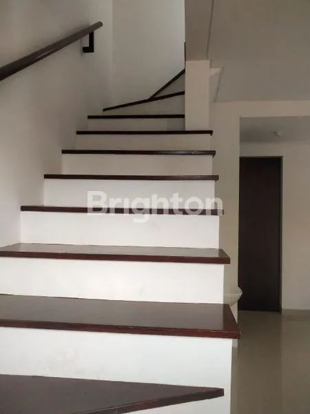 image MURAH GRAHA NATURA 2 LANTAI SURABAYA BARAT (4)