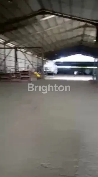 image GUDANG STRATEGIS DICAKUNG JAKARTA TIMUR (1)