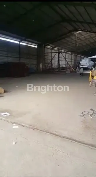 image GUDANG STRATEGIS DICAKUNG JAKARTA TIMUR (3)