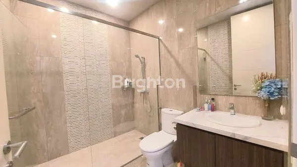 image MODERN STYLISH HOUSE VIRGIN GORDA GRAND ISLAND PAKUWON CITY MEWAH MEGAHADA GARASISEMUA KM DALAM (7)