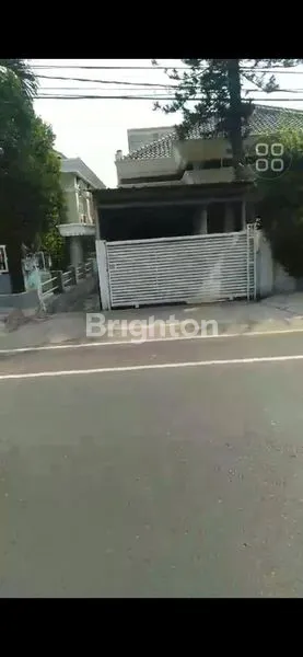 image RUMAH PINGGIR JALAN PROTOKOL DEPAN RUMAH DINAS GUBERNUR LAMPUNG (3)