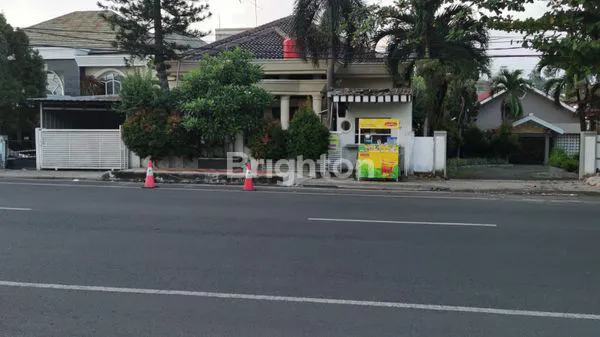 image RUMAH PINGGIR JALAN PROTOKOL DEPAN RUMAH DINAS GUBERNUR LAMPUNG (4)