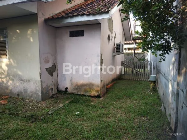 image RUMAH MUNGIL DENGAN HALAMAN LUAS DI LOKASI STRATEGIS DENGAN LINGKUNGAN YANG ASRI DI JALAN SAHID JAYA BOJONGSARI (7)