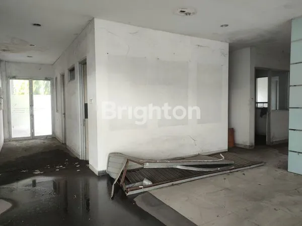 image SHOWROOM LUAS 5.100M² DI TAMAN SIDOARJO, SHM, NEGO (5)