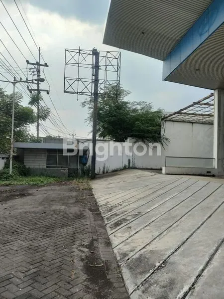 image SHOWROOM LUAS 5.100M² DI TAMAN SIDOARJO, SHM, NEGO (2)