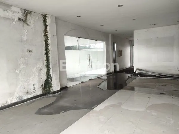 image SHOWROOM LUAS 5.100M² DI TAMAN SIDOARJO, SHM, NEGO (4)