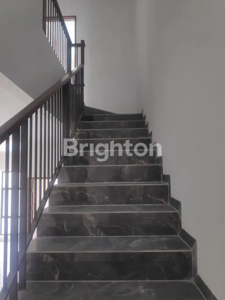 image RUMAH 100% BARU DI BATUNUNGGAL - BANDUNG (8)