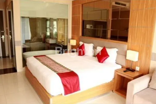 image JUNIOR SUITE ROOM LE EMINENCE  MEMILIKI PEMANDANGAN ALAM TERBAIK SERTA UDARA SEJUK KHAS PUNCAK DI LOKASI YANG STRATEGIS (3)