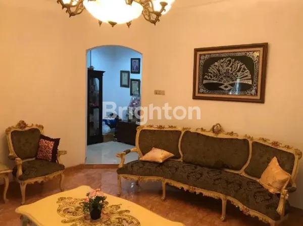 image RUMAH DEKAT BINUS PINGGIR JALAN JAKARTA BARAT (2)