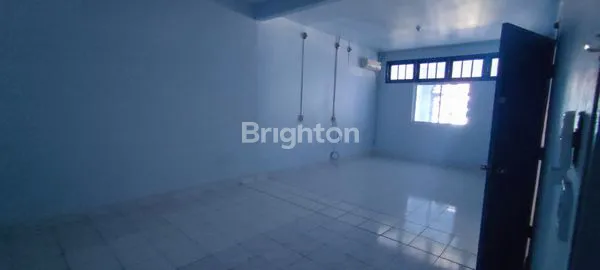 image HUNIAN KELUARGA NYAMAN AMAN TENGAH KOTA PEKANBARU (3)