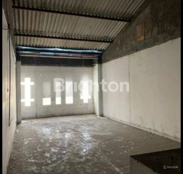 image RUKO MOJOSONGO TANGKUBAN PERAHU STRATEGIS (2)