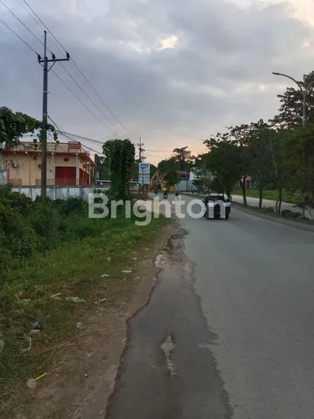 image TANAH PINGGIR JALAN RAYA  (1)